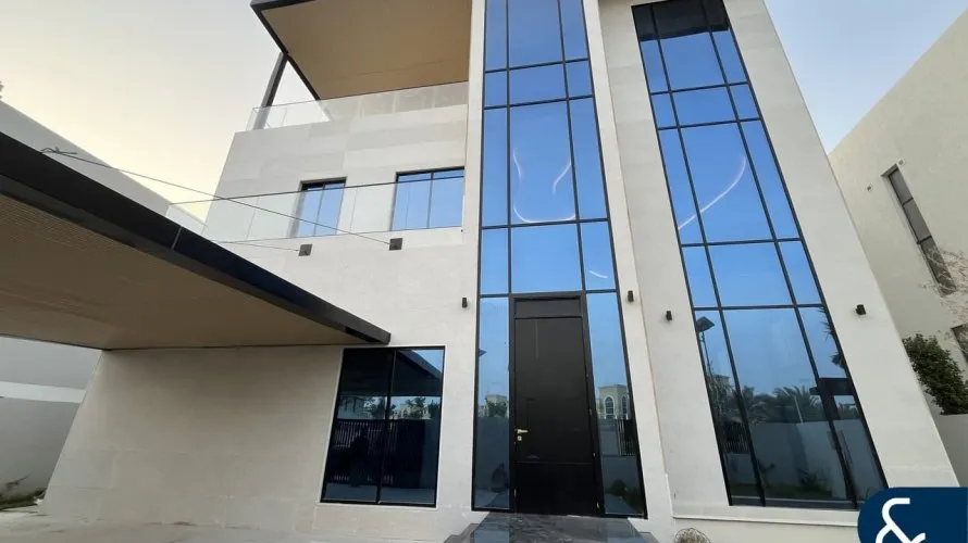 Вилла с 6 спальнями в  Jumeirah Park Homes, Jumeirah Park, Дубай, ОАЭ №1680 № 2
