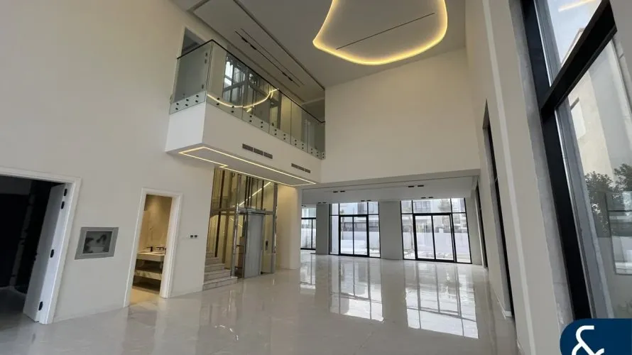 Вилла с 6 спальнями в  Jumeirah Park Homes, Jumeirah Park, Дубай, ОАЭ №1680
