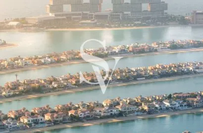 Вилла с 6 спальнями в  Пальма Джумейра, Дубай, ОАЭ №1384