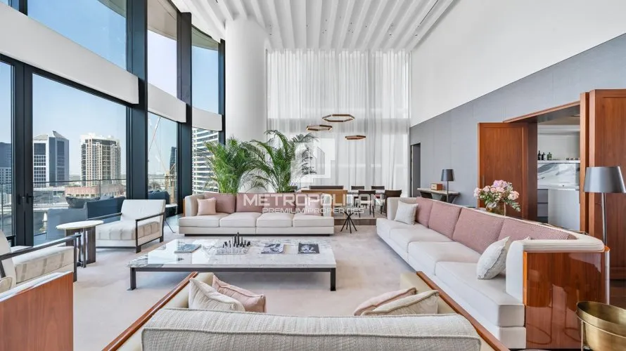 Квартира с 4 спальнями в Dorchester Collection Dubai, Бизнес-Бэй, Дубай, ОАЭ №1631 № 2