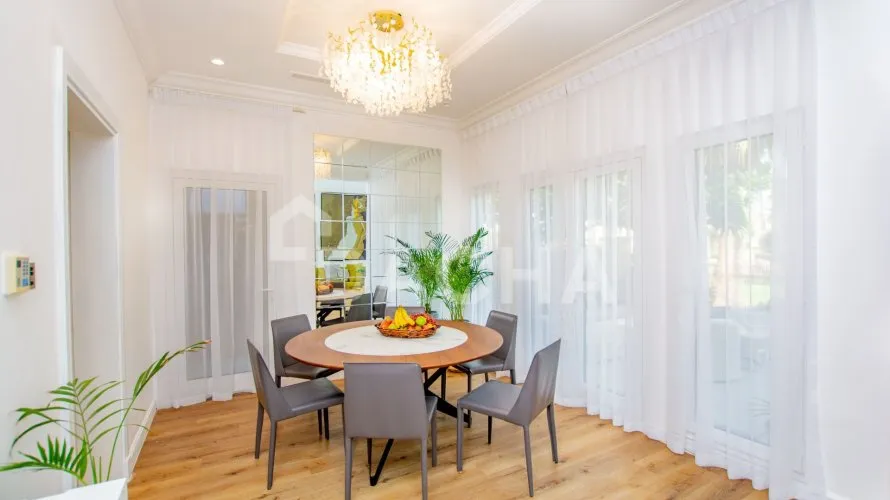 Вилла с 4 спальнями в  Canal Cove Villas, Пальма Джумейра, Дубай, ОАЭ №3069 № 4