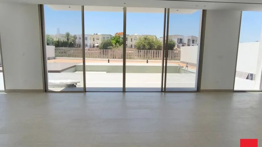 Вилла с 5 спальнями в Jumeirah Park, Дубай, ОАЭ №3135 № 3