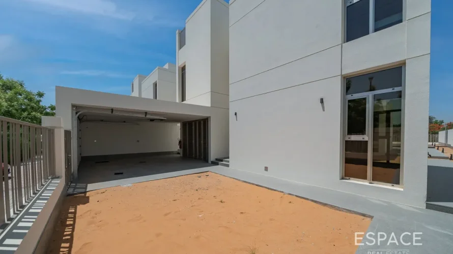 Вилла с 5 спальнями в Jumeirah Park, Дубай, ОАЭ №3674 № 1