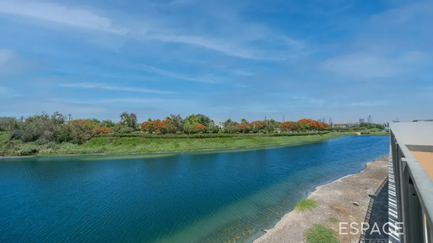 Вилла с 5 спальнями в Jumeirah Park, Дубай, ОАЭ №3674 № 2