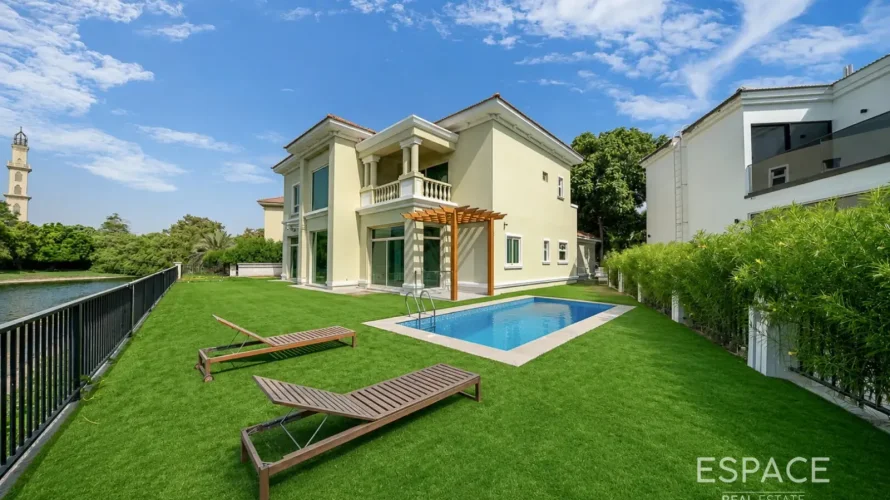Вилла с 5 спальнями в Jumeirah Islands, Дубай, ОАЭ №3671