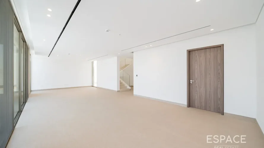 Вилла с 5 спальнями в Jumeirah Park, Дубай, ОАЭ №3674 № 17