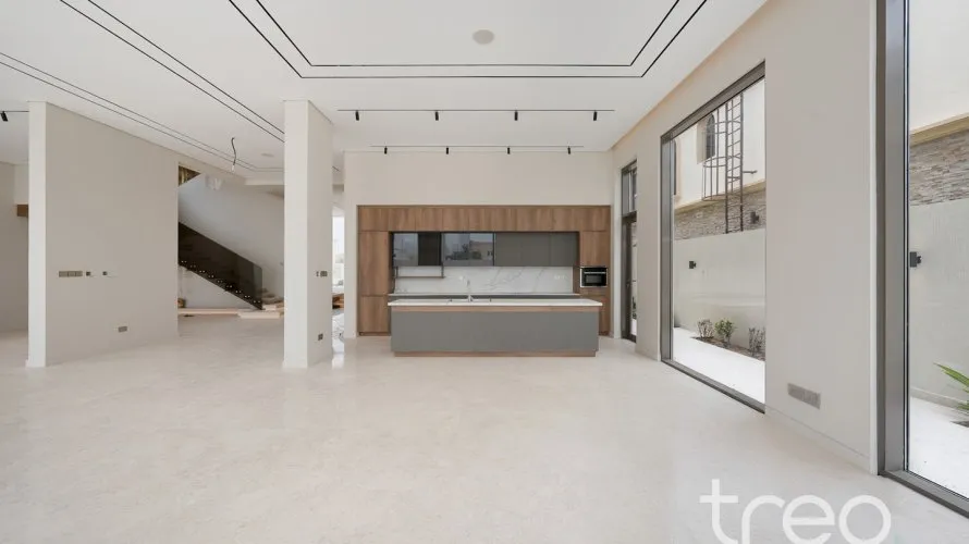 Вилла с 6 спальнями в Jumeirah Park, Дубай, ОАЭ №3440 № 11