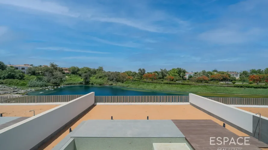 Вилла с 5 спальнями в Jumeirah Park, Дубай, ОАЭ №3674 № 5