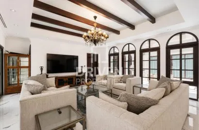 Вилла с 7 спальнями в The Villa, Дубай, ОАЭ №3865
