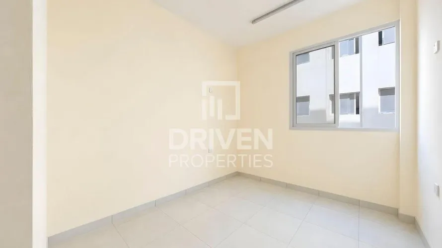 Общежитие для рабочих 3403.78м² в Джабаль-Али, Дубай, ОАЭ №4115 № 1