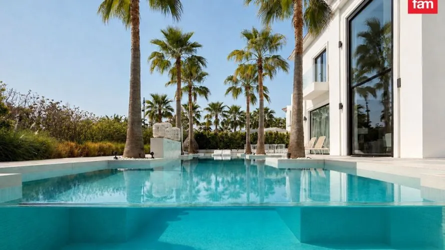 Вилла с 7 спальнями в Jumeirah Islands, Дубай, ОАЭ №4556 № 1