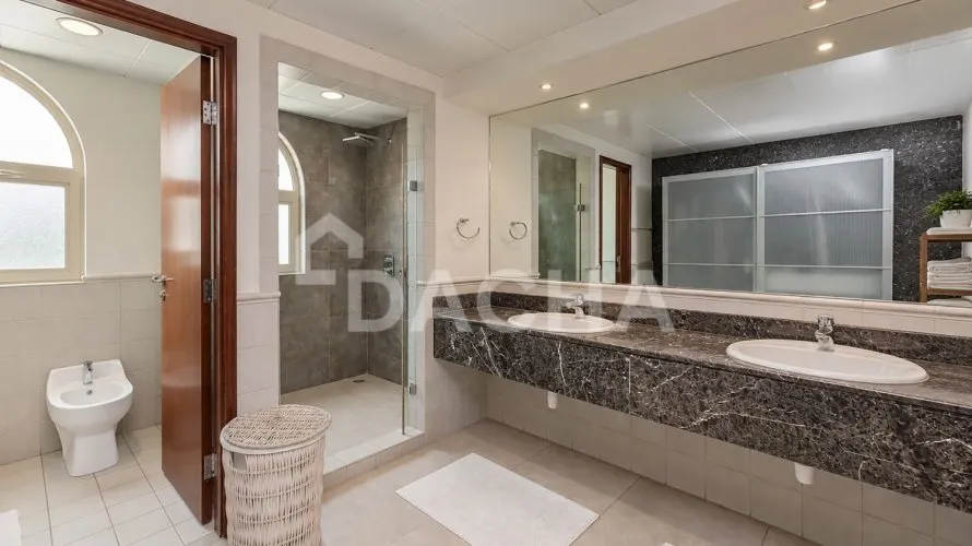 Вилла с 4 спальнями в Jumeirah Islands, Дубай, ОАЭ №4831 № 6