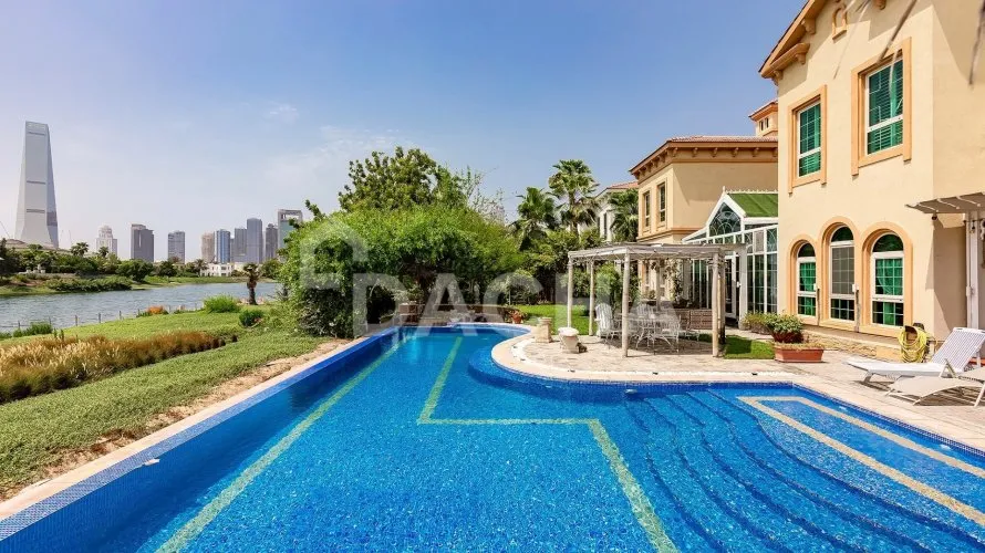 Вилла с 5 спальнями в Jumeirah Islands, Дубай, ОАЭ №4712 № 1