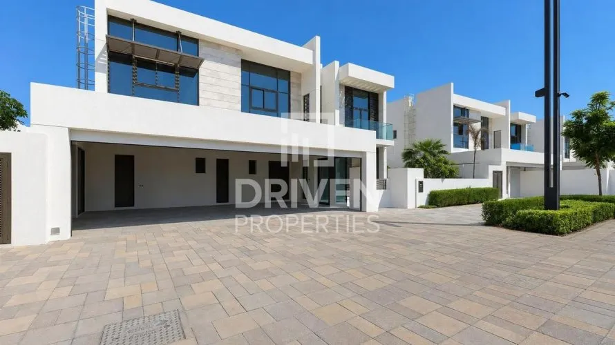 Вилла с 5 спальнями в District One, Мохаммед Бин Рашид Сити, Дубай, ОАЭ №4773 № 2