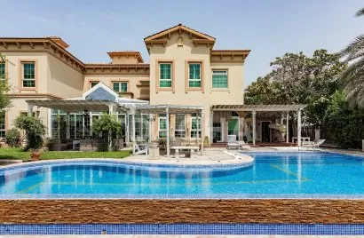 Вилла с 5 спальнями в Jumeirah Islands, Дубай, ОАЭ №4712