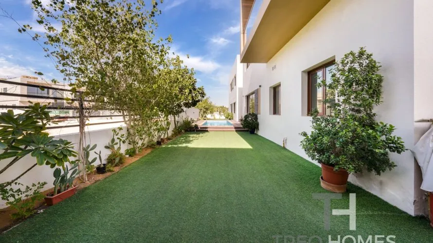 7 bedrooms villa for sale , Jumeirah Park, Dubai, UAE No. 486 № 14