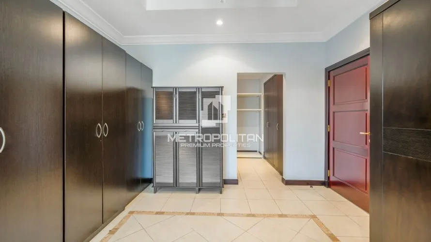 4 bedrooms villa for sale , Palm Jumeirah, Dubai, UAE No. 1585 № 18