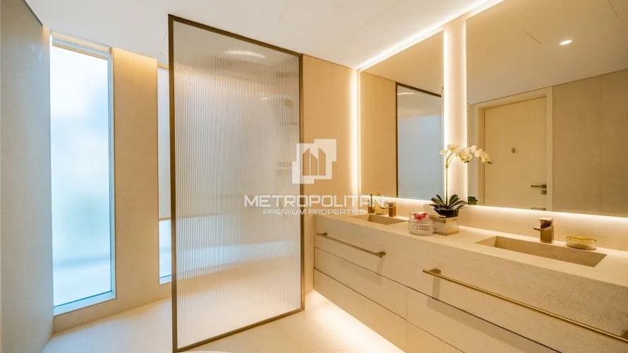 5 bedrooms villa for sale , Dubai Marina, Dubai, UAE No. 1644 № 15