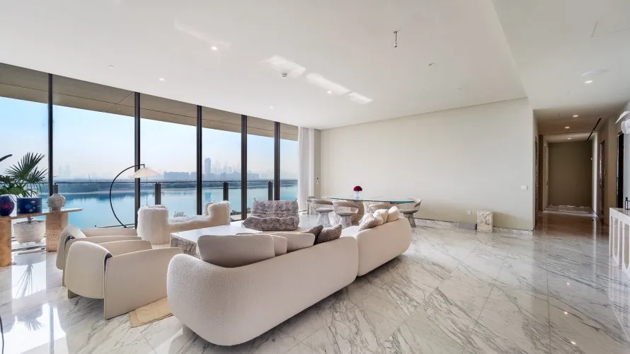 2 bedrooms apartment for sale , Palm Jumeirah, Dubai, UAE No. 2213 № 1