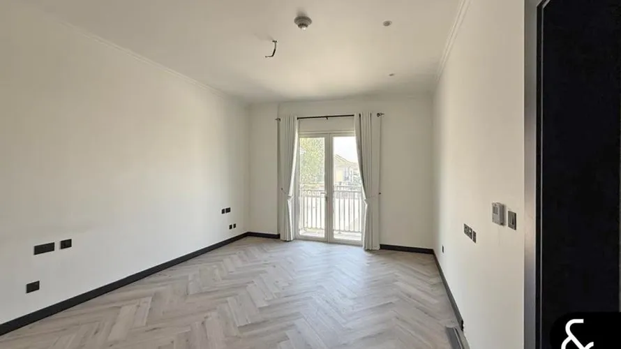 6 bedrooms villa for sale , Dubai Land, Dubai, UAE No. 1983 № 20