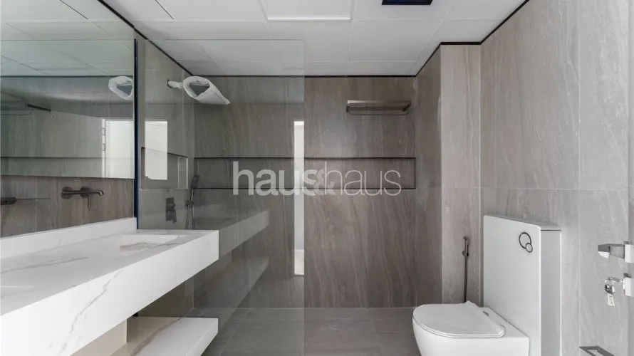 6 bedrooms villa for sale, Meadows, Dubai, UAE No. 855 № 10