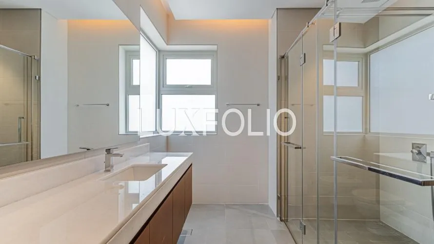 5 bedrooms villa for sale , District One, Mohammed Bin Rashid City, Dubai, UAE No. 1001 № 18