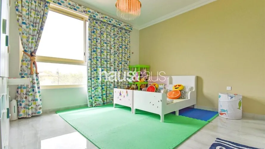4 bedrooms villa for sale , Jumeirah Islands, Dubai, UAE No. 880 № 14