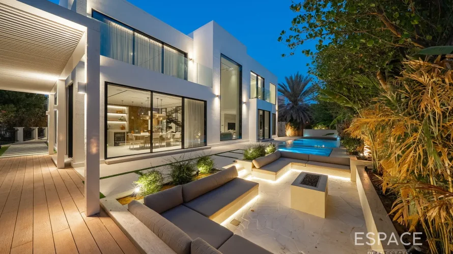 5 bedrooms villa for sale , Jumeirah Islands, Dubai, UAE No. 1264 № 2