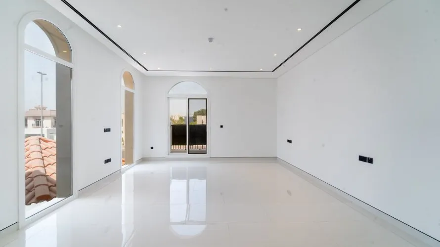 6 bedrooms villa for sale , Dubai, UAE No. 2181 № 9
