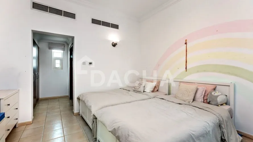 4 bedrooms villa for sale , Jumeirah Islands, Dubai, UAE No. 2694 № 19