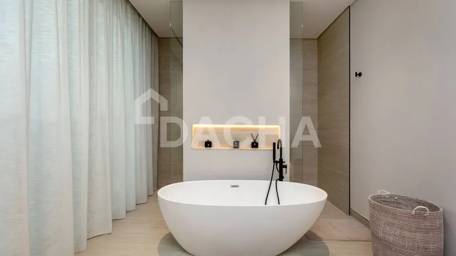 5 bedrooms villa for sale , Jumeirah Golf Estates, Dubai, UAE No. 2720 № 11