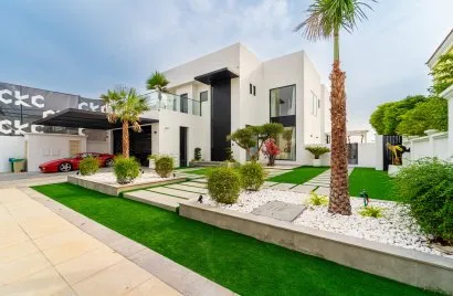 4 bedrooms villa for sale , Palm Jumeirah, Dubai, UAE No. 2204