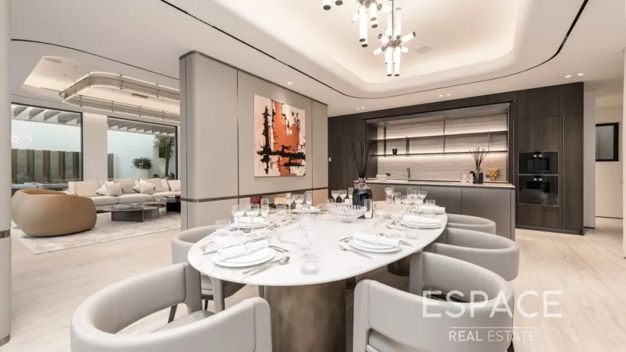 6 bedrooms villa for sale , Palm Jumeirah, Dubai, UAE No. 1301 № 5