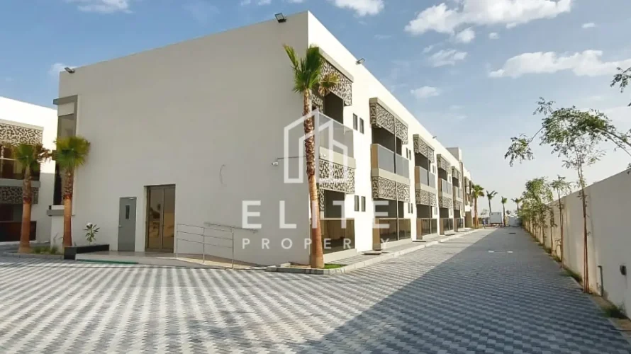 4792m² building for sale , Dubai, UAE No. 727 № 12