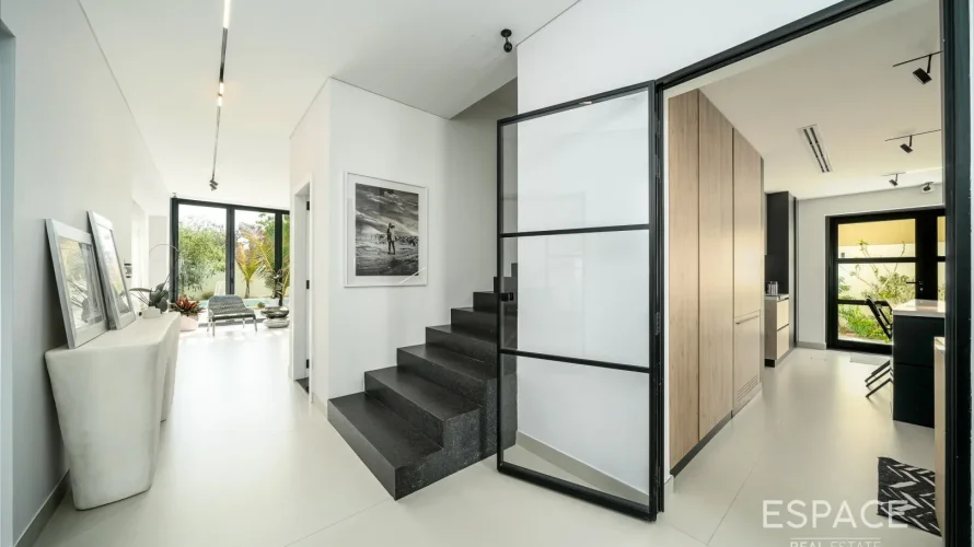 5 bedrooms villa for sale , Meadows, Dubai, UAE No. 1492 № 8