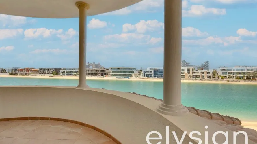 5 bedrooms villa for sale, Signature Villas, Palm Jumeirah, Dubai, UAE No. 713 № 1