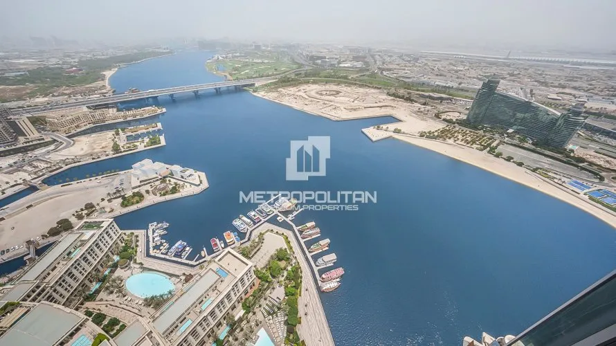 5 bedrooms apartment for sale , Culture Village, Dubai, UAE No. 1568