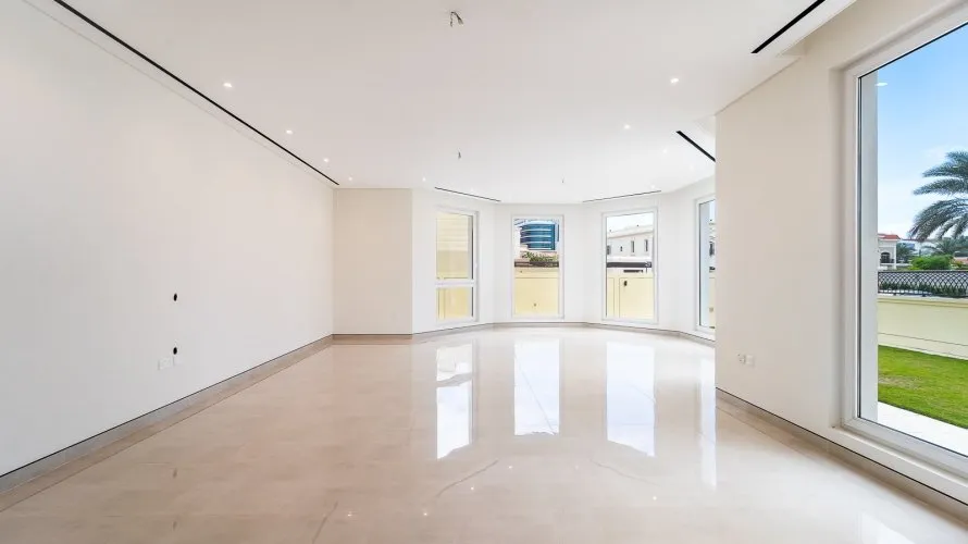 6 bedrooms villa for sale , Dubai, UAE No. 2547 № 15