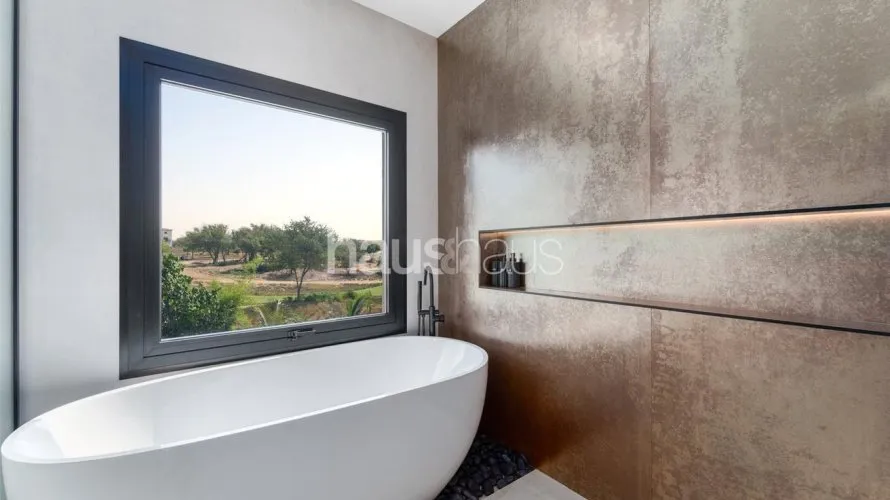 5 bedrooms villa for sale , Jumeirah Golf Estates, Dubai, UAE No. 946 № 10