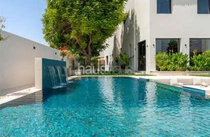 5 bedrooms villa for sale , Jumeirah Golf Estates, Dubai, UAE No. 946