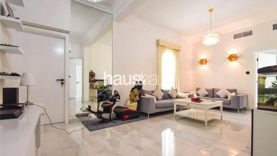 4 bedrooms villa for sale , Jumeirah Islands, Dubai, UAE No. 880 № 4