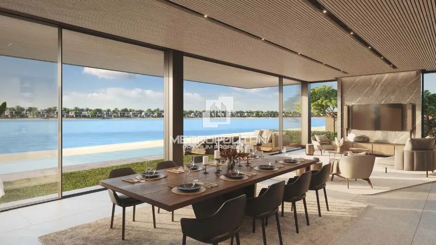 6 bedrooms villa for sale, Palm Jumeirah, Dubai, UAE No. 454