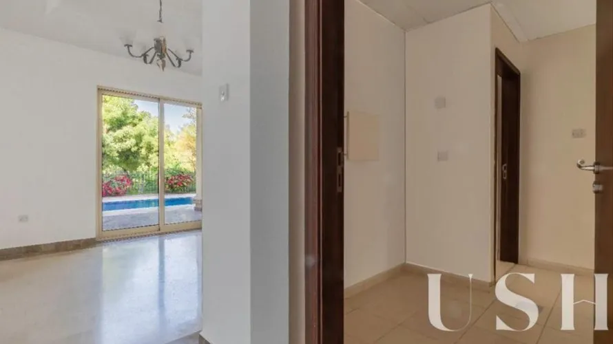 4 bedrooms villa for sale, Jumeirah Islands, Dubai, UAE No. 763 № 1
