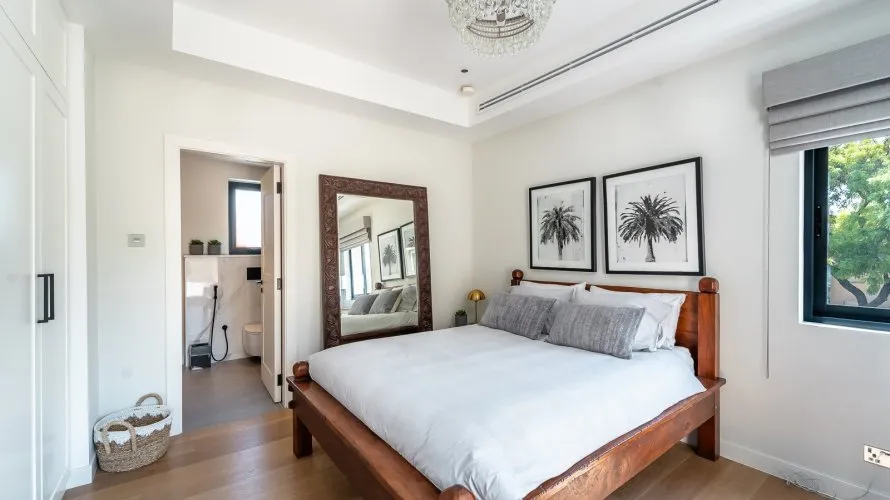 6 bedrooms villa for sale , Dubai, UAE No. 2214 № 25