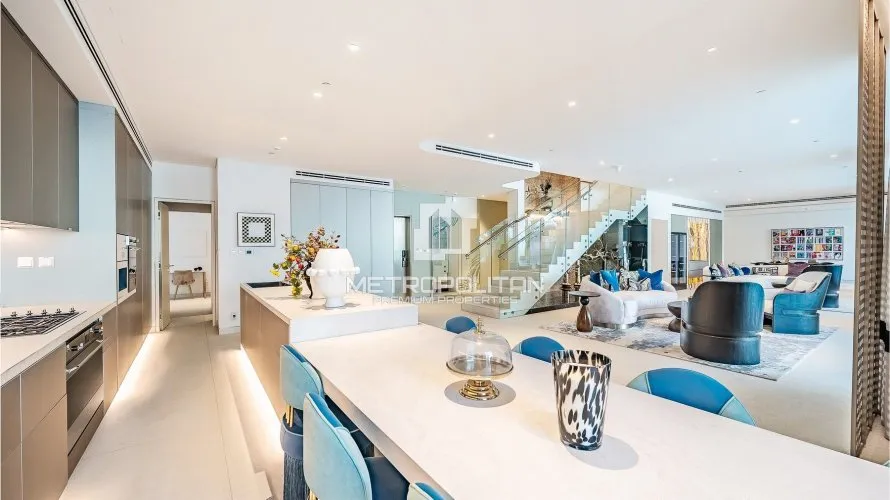 5 bedrooms villa for sale , Dubai Marina, Dubai, UAE No. 1644 № 1