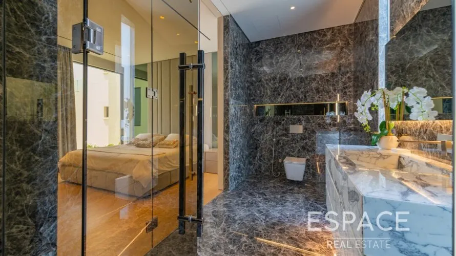 5 bedrooms villa for sale , Palm Jumeirah, Dubai, UAE No. 1305 № 14