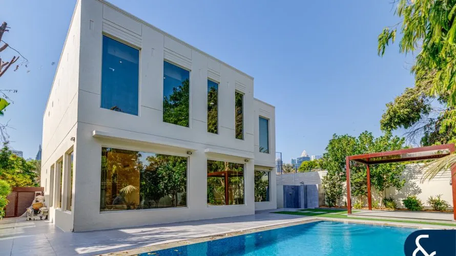5 bedrooms villa for sale , Meadows, Dubai, UAE No. 1710 № 24