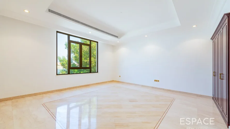6 bedrooms villa for sale , Palm Jumeirah, Dubai, UAE No. 1292 № 15