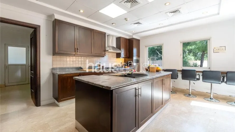 7 bedrooms villa for sale , Arabian Ranches, Dubai, UAE No. 874 № 5