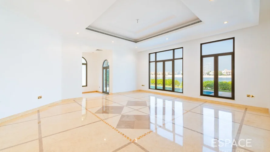 6 bedrooms villa for sale , Palm Jumeirah, Dubai, UAE No. 1292